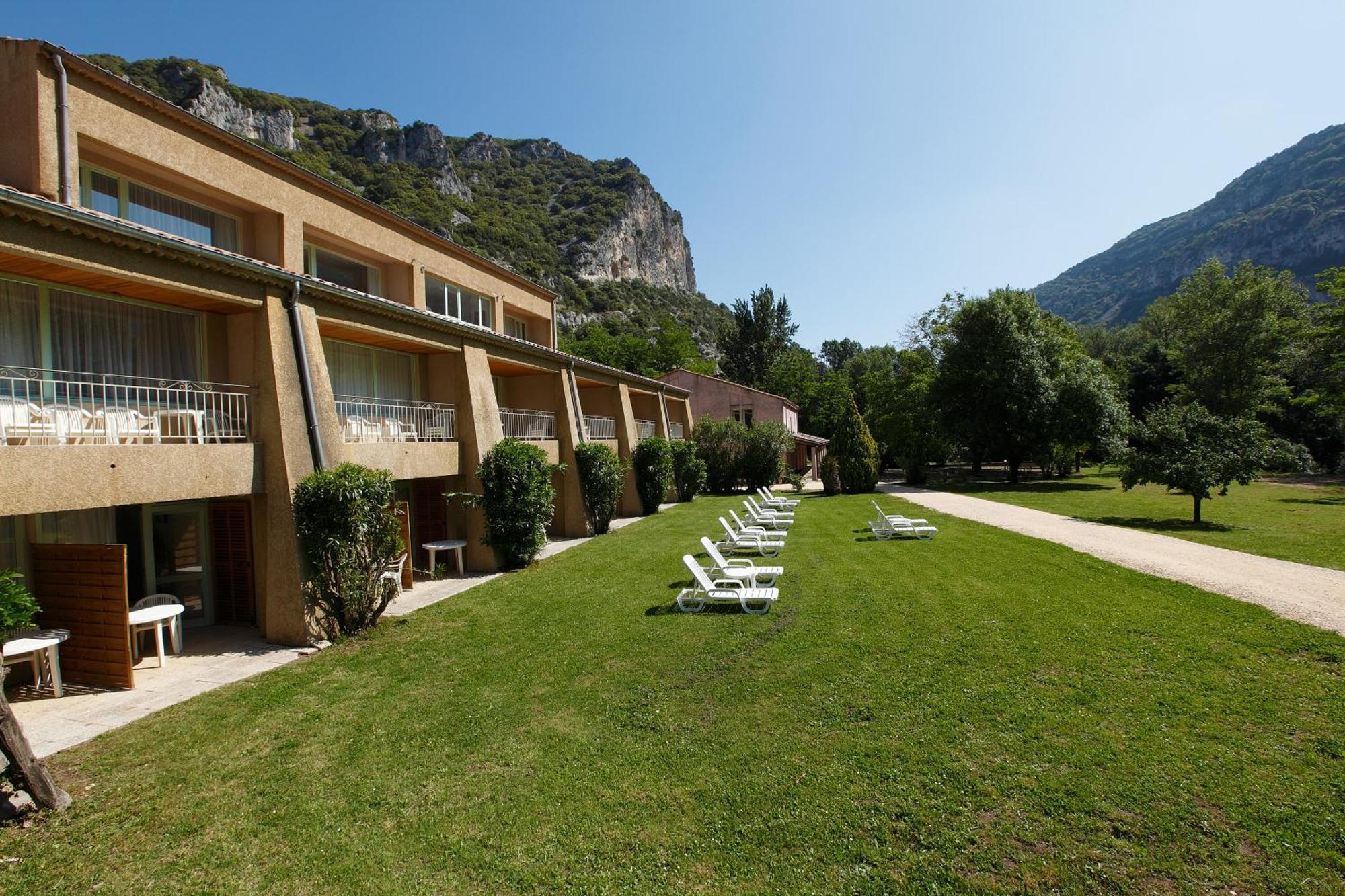 Vacanceole - Le Domaine De Chames - Pont D'Arc Vallon-Pont-dʼArc Exterior foto